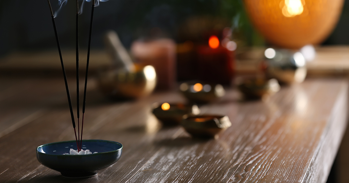 How to burn incense properly - Sirius Herbal